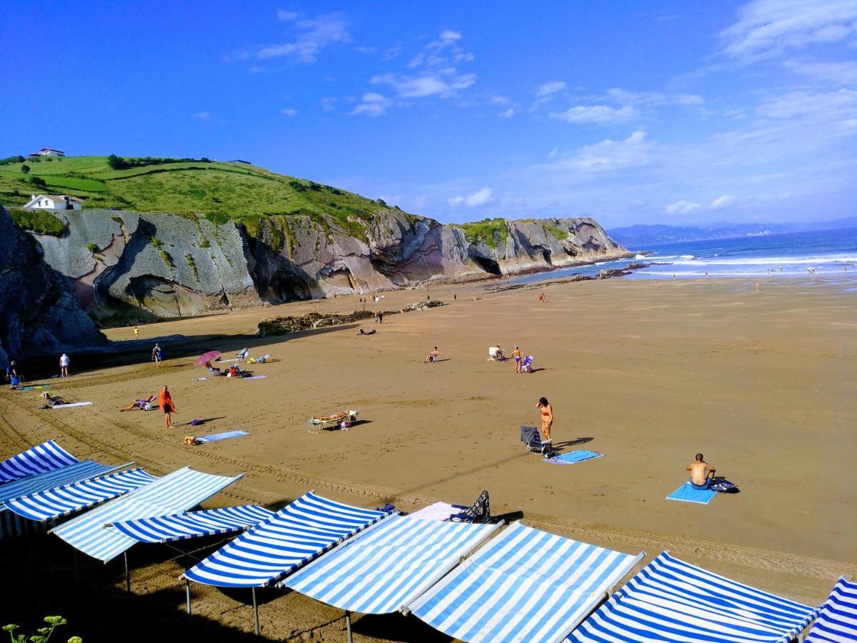 Apartamento Costa II Con Parking Exterior Comunitario Zumaia Dış mekan fotoğraf