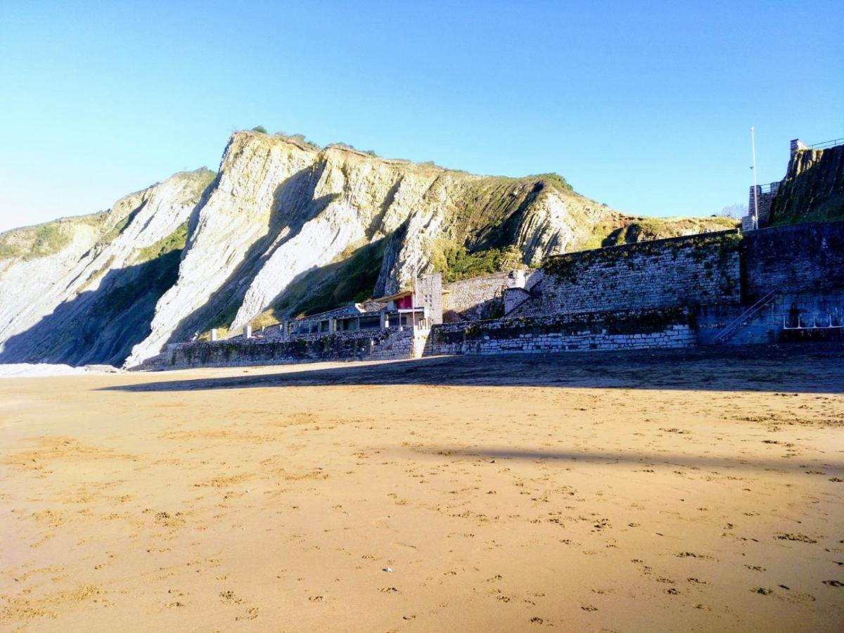 Apartamento Costa II Con Parking Exterior Comunitario Zumaia Dış mekan fotoğraf